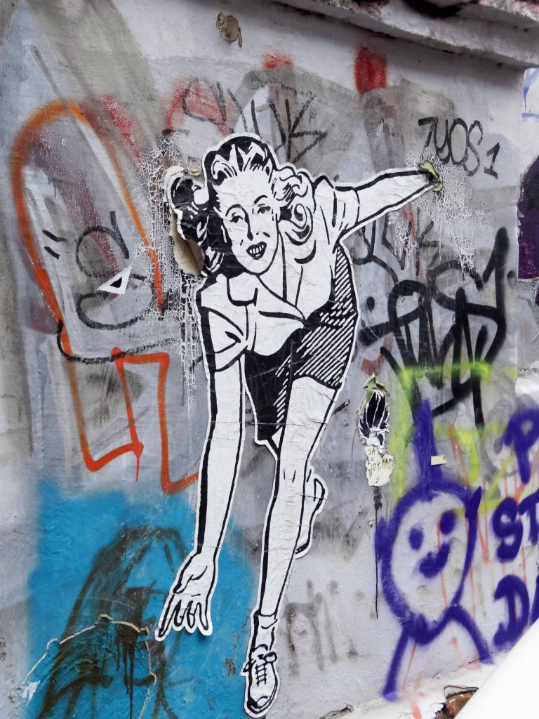 paste-up-pin-up-stencil-streetart-schilleroper-hamburg-st-pauli-geschichte-ruine-abriss-elbgangerin